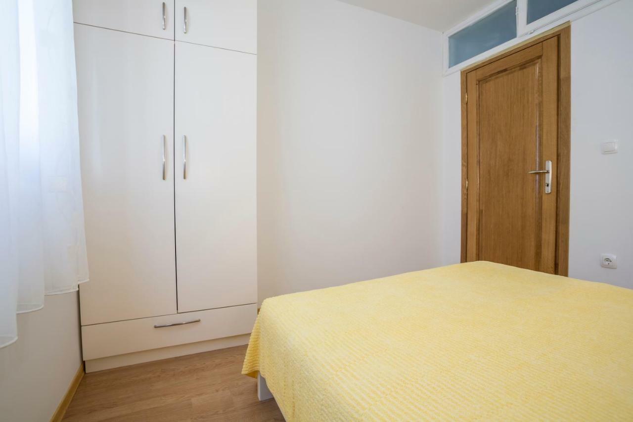 Apartments Bezmalinovic 2 Бол Экстерьер фото