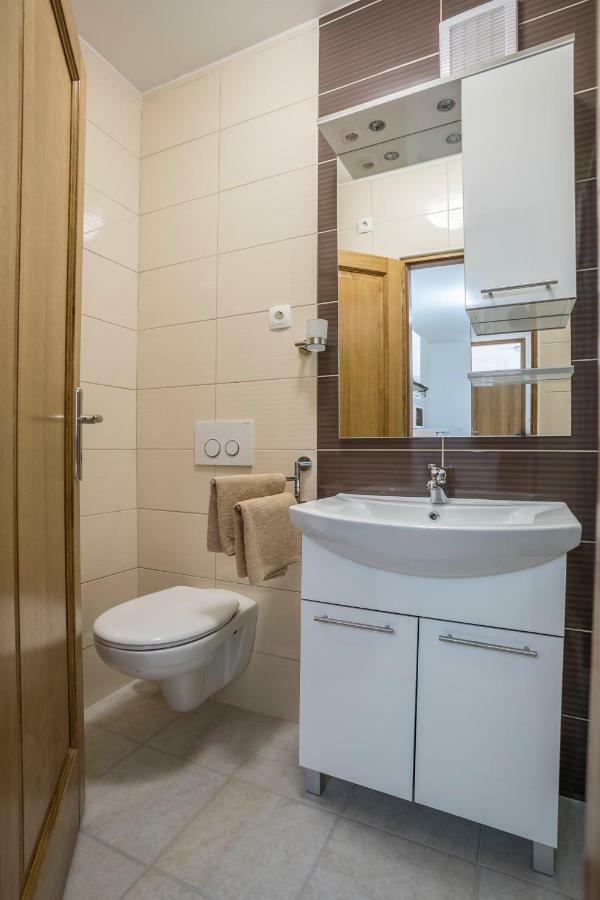 Apartments Bezmalinovic 2 Бол Экстерьер фото